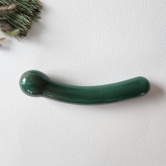 Crystal Wand Yoni Curved Green to find the G-Spot