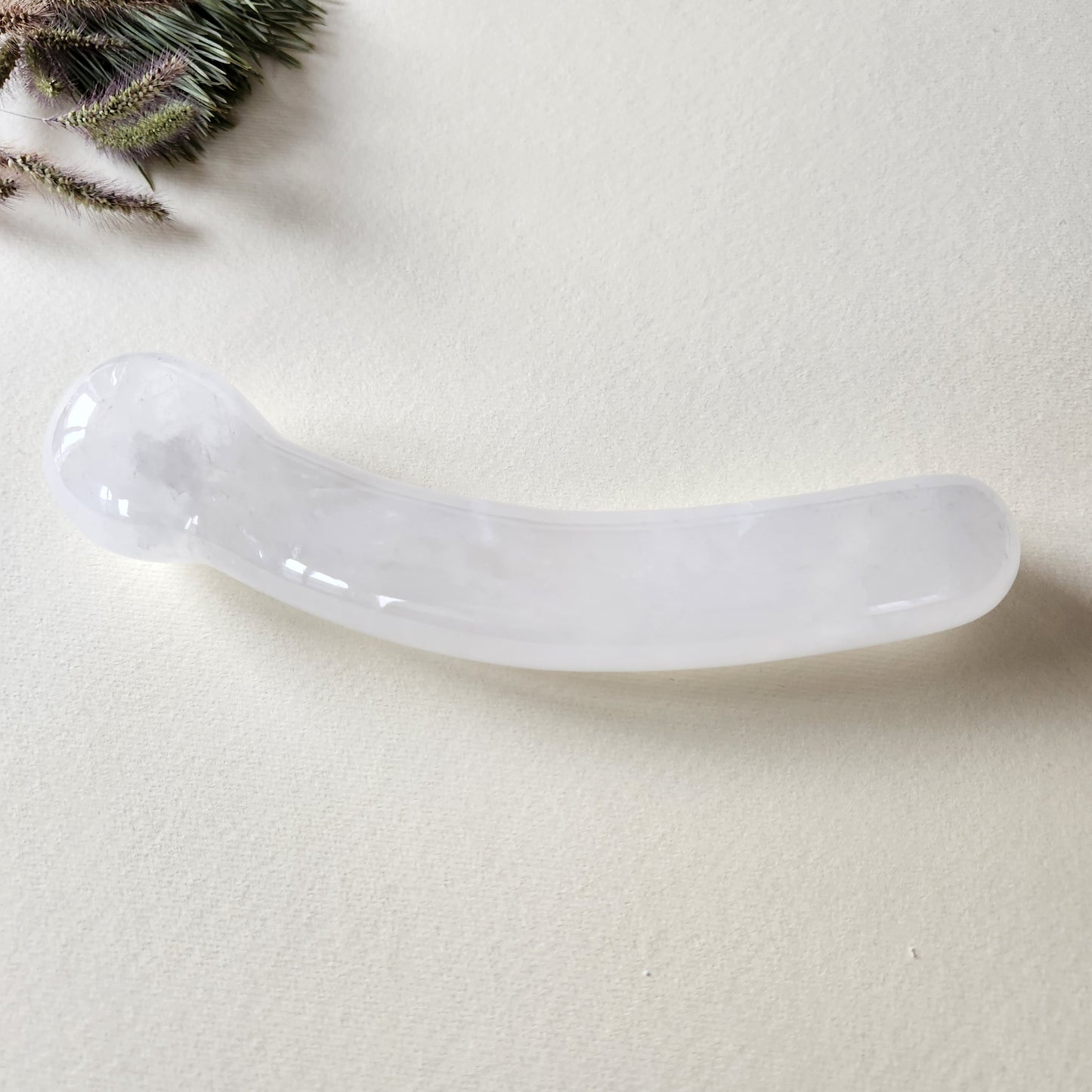 Smooth clear quartz crystal wand dildo with round tip for elevated sensuality