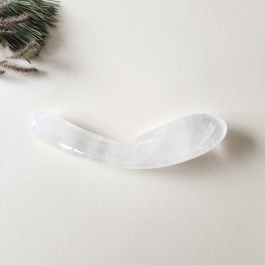 Dual-size clear quartz curved yoni wand for inner harmony and well-being. Perfect for anal