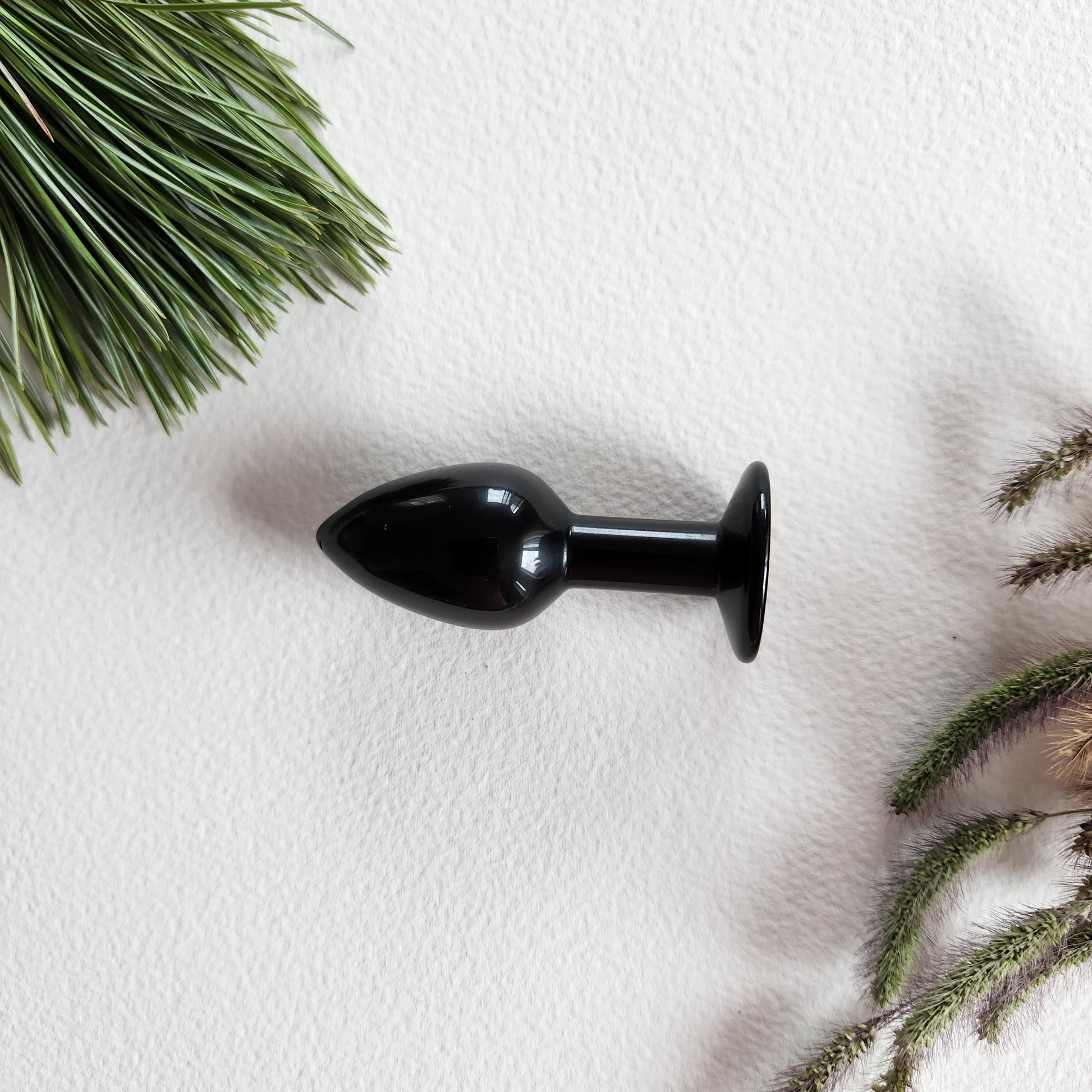 Obsidian butt plug Crystal Wand Yoni VixenCrystals Obsidian butt plug Crystal Wand Yoni VixenCrystals