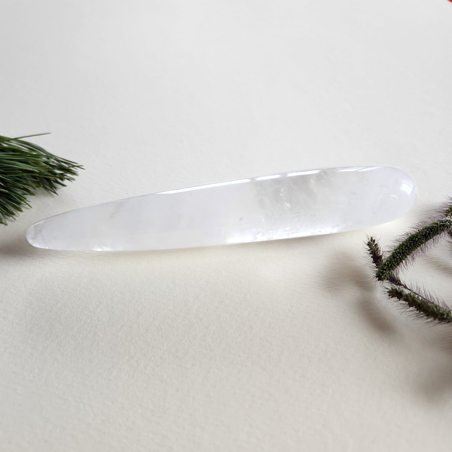 Crystal Wand Yoni in a slim straight shape in a White Quartz color for sex anal