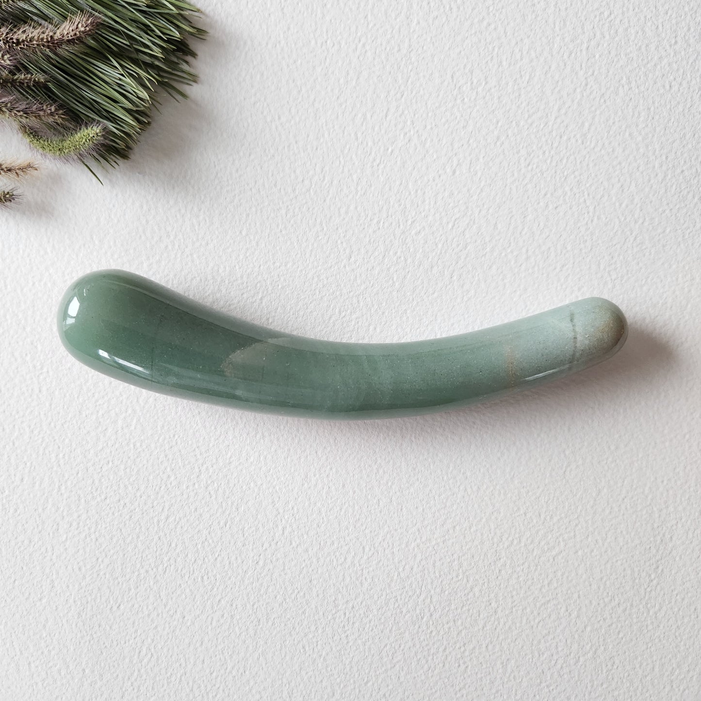 Crystal Wand Yoni Curved Green Aventurine in a Crescent Shape - Sex toys - Dildo