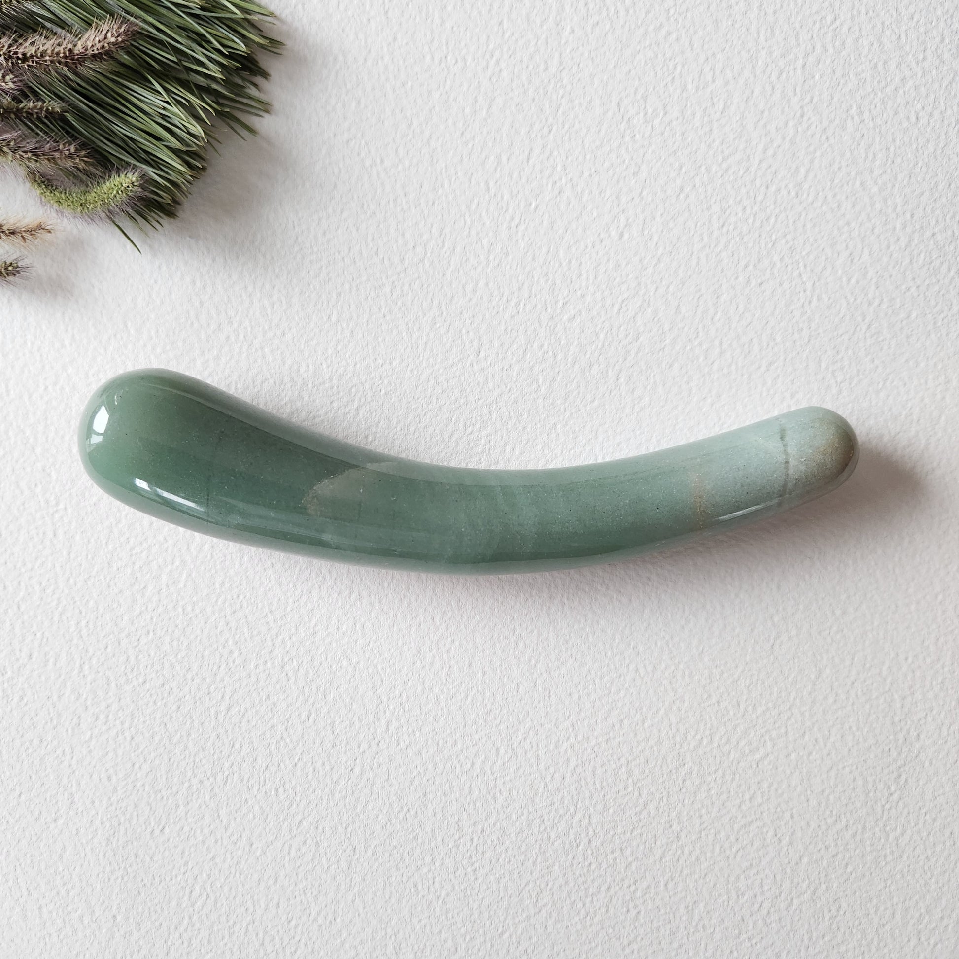 Crystal Wand Yoni Curved Green Aventurine in a Crescent Shape - Sex toys - Dildo